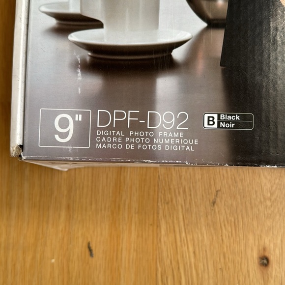 SONY | 9” DIGITAL PHOTO S-FRAME - Picture 3 of 7